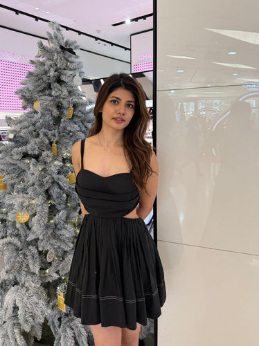 {{Product Title}} – {{Material/Style}} in {{Color}} by Gulabae